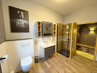 Bad - Canossa Lodge