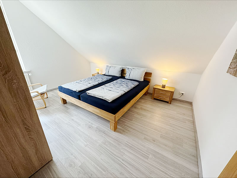 Doppelbett Schlafzimmer 2 - Harzer Fitnessloft